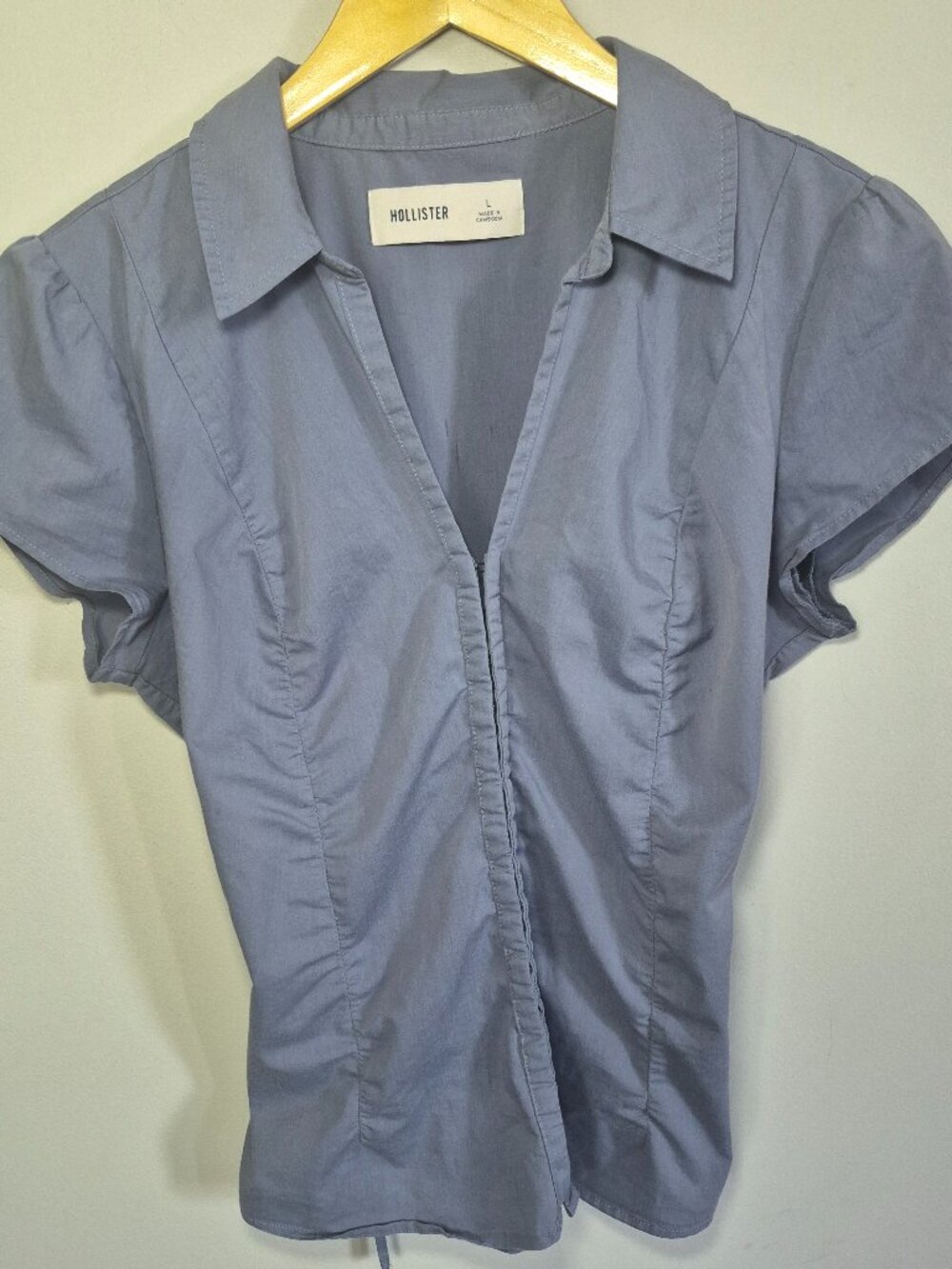 Hollister Light Blue Short Sleeve Tie Back Buttonless Blouse Top Women's Large